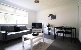 Deedes Apartment